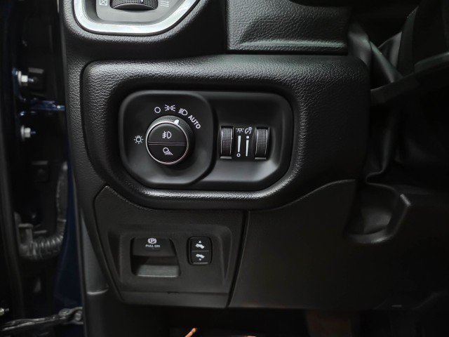 Used 2022 RAM 1500 Laramie w/ Sport Appearance Package AWD/4WD image 30