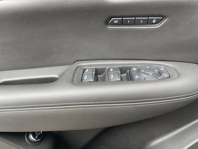 Used 2024 Cadillac XT6 Sport w/ Technology Package AWD/4WD image 13