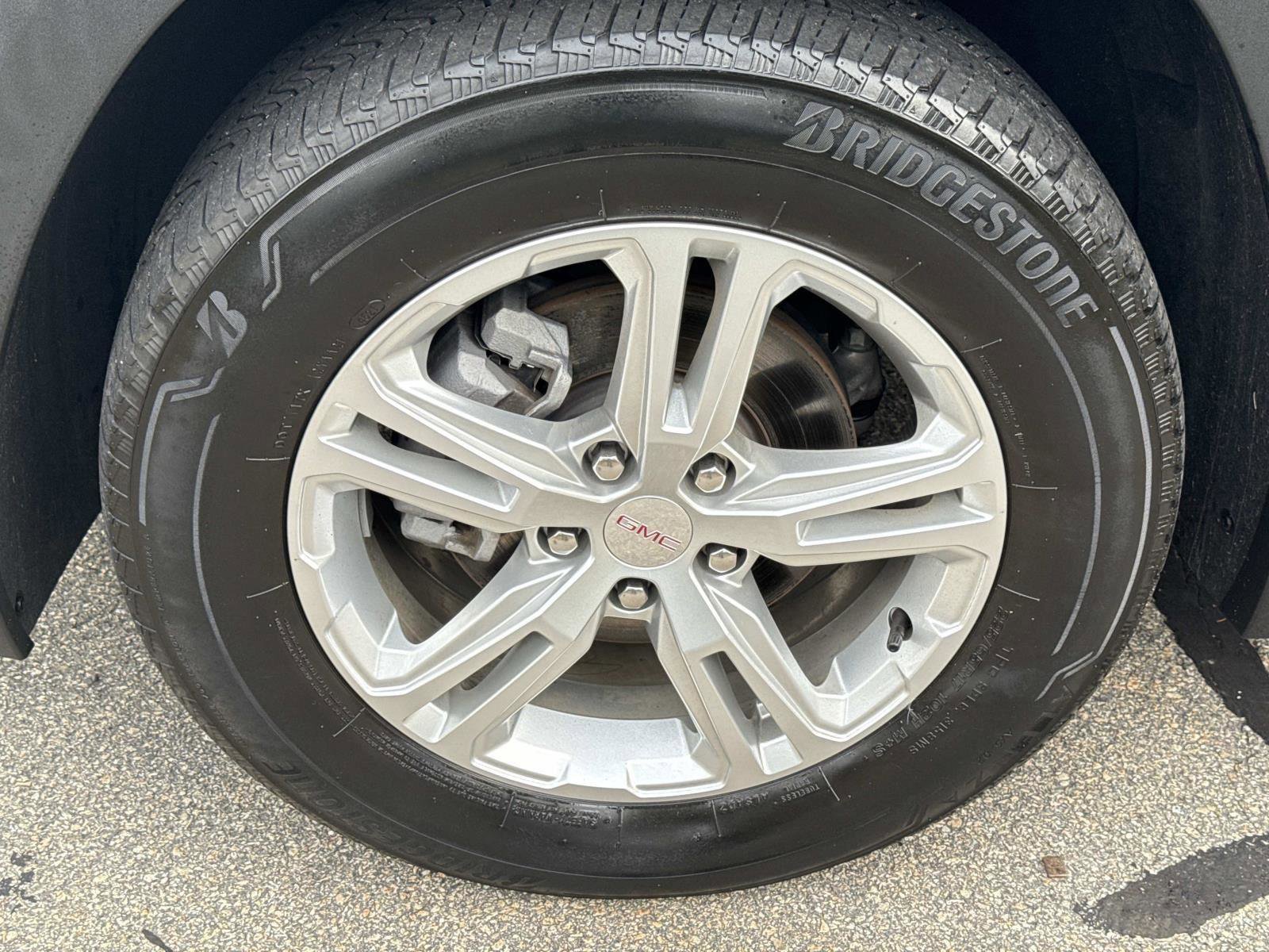 Used 2022 GMC Terrain SLE w/ Driver Convenience Package image 9