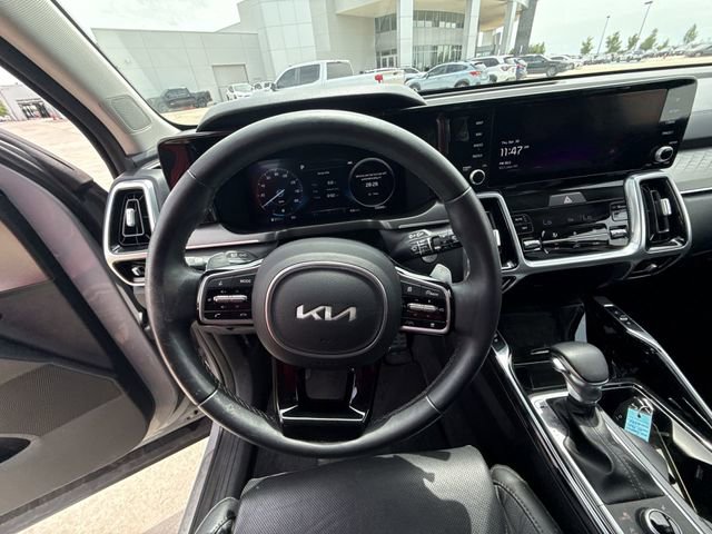 Used 2023 Kia Sorento SX AWD/4WD image 14