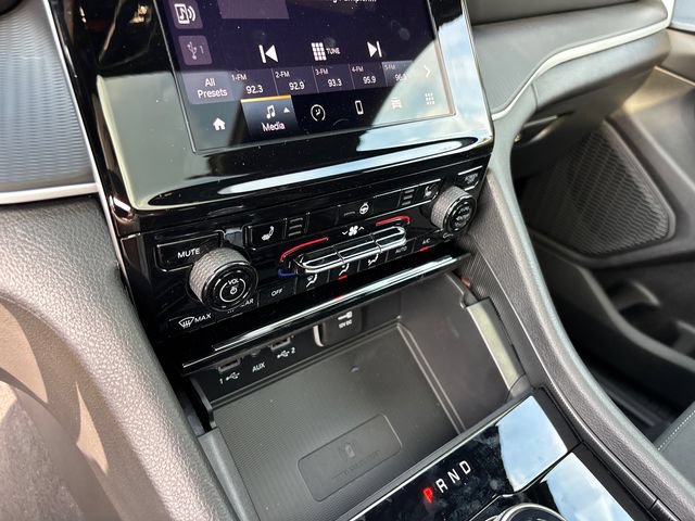 New 2026 Jeep Grand Cherokee Laredo X AWD/4WD image 24