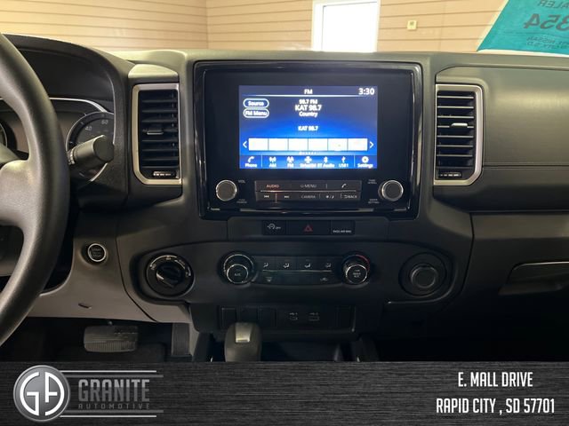 Used 2024 Nissan Frontier SV image 18