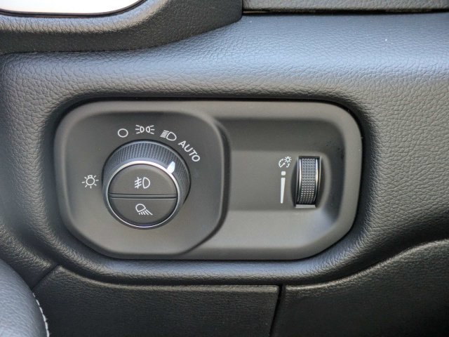 New 2026 RAM 3500 Big Horn AWD/4WD image 28
