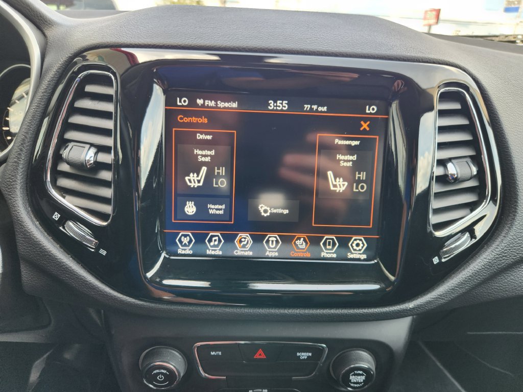 Used 2019 Jeep Compass Limited AWD/4WD image 25