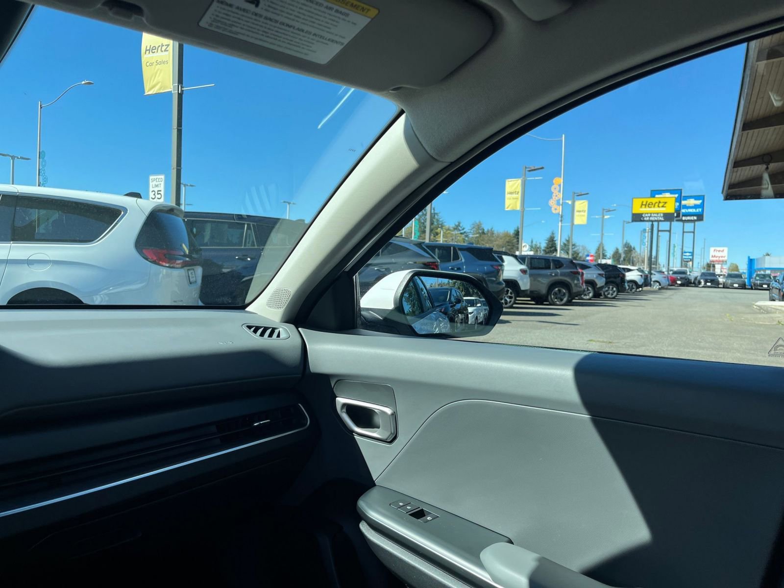 Used 2025 Kia K4 FWD image 36