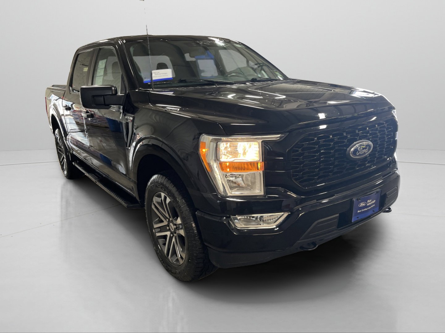 Used 2021 Ford F150 XL w/ STX Appearance Package AWD/4WD image 3