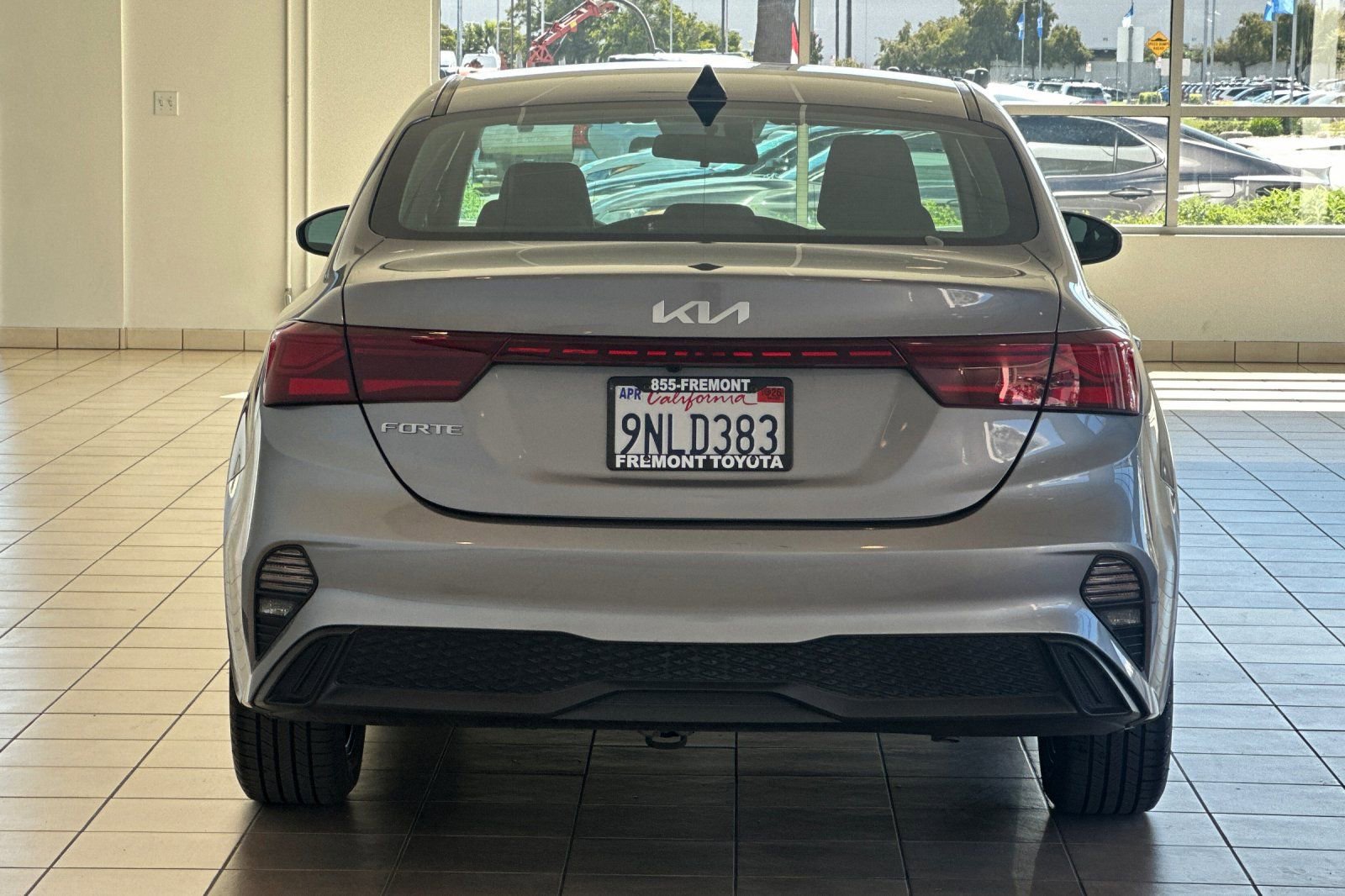 Used 2023 Kia Forte LXS image 5