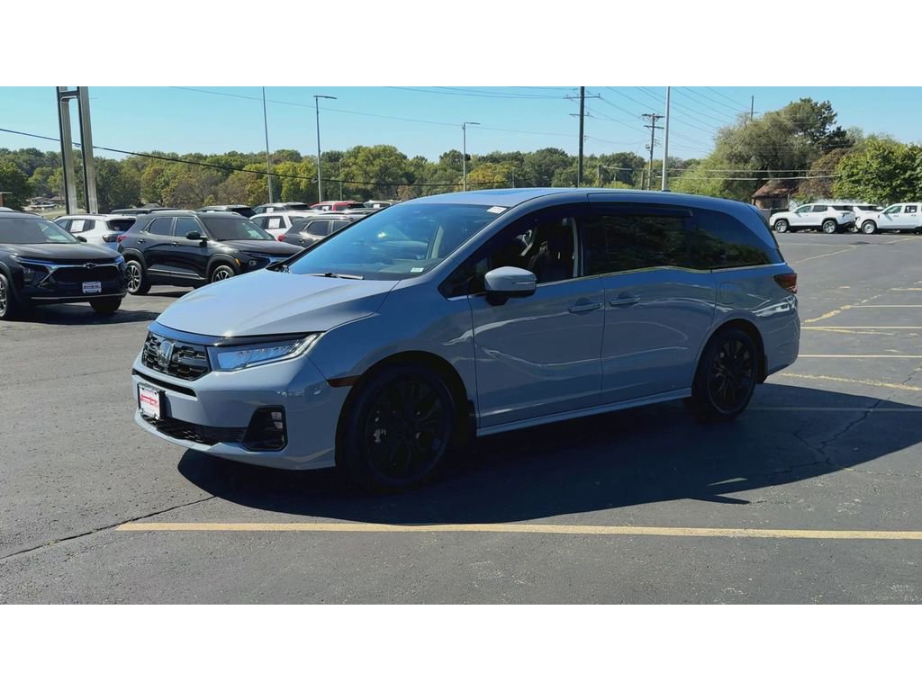 Used 2025 Honda Odyssey Elite image 4