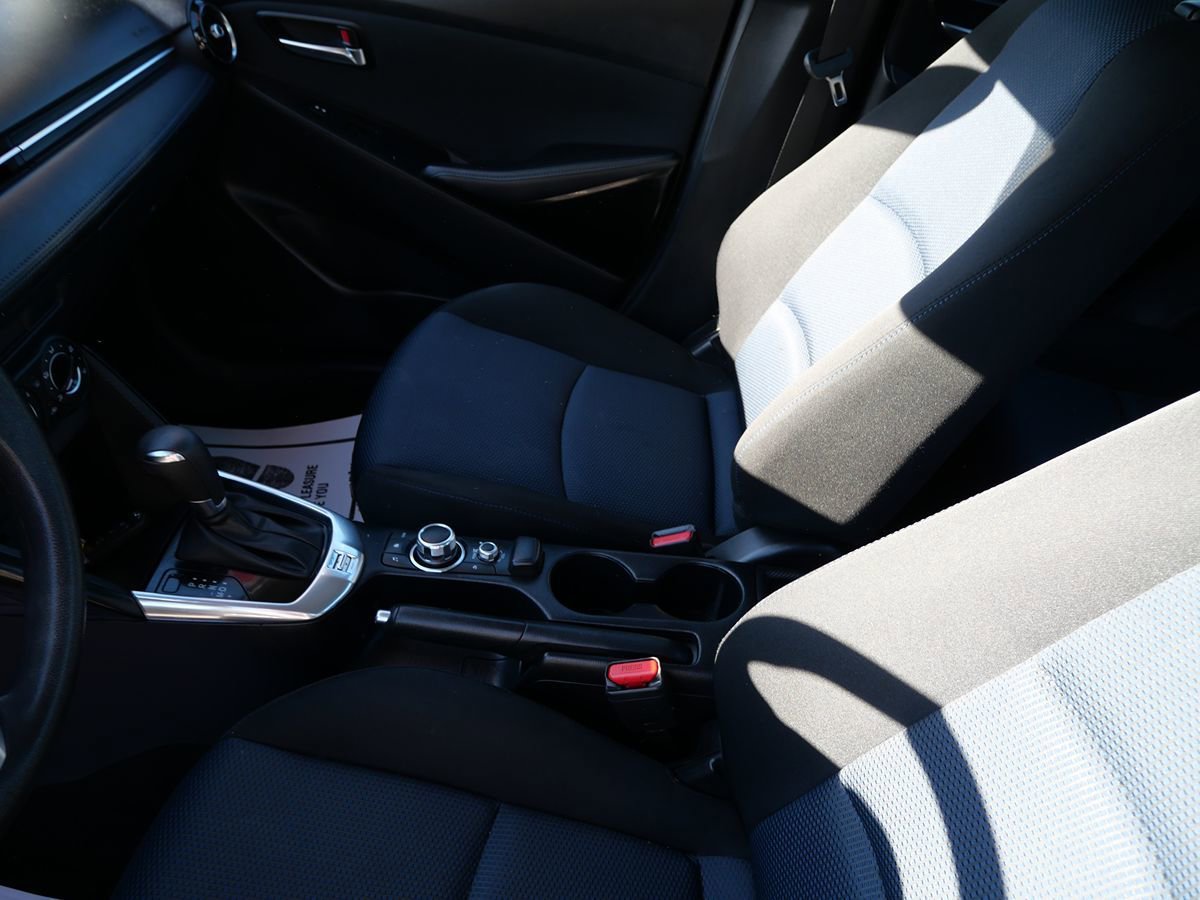 Used 2017 Toyota Yaris iA FWD image 14