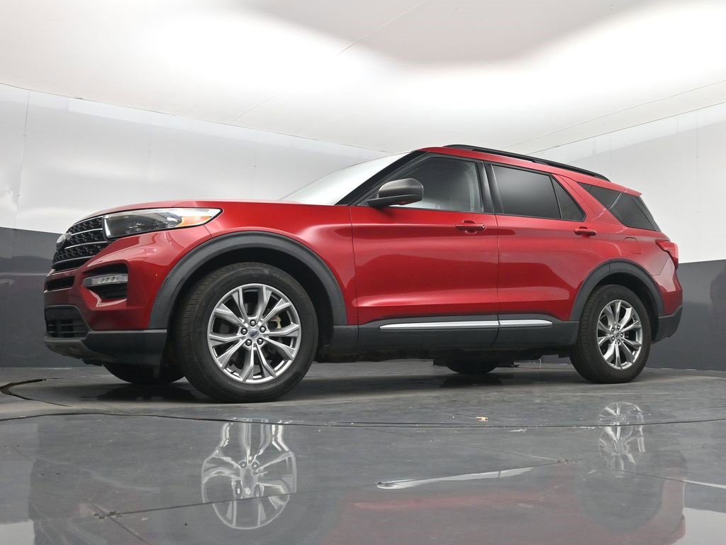 Used 2020 Ford Explorer XLT w/ Equipment Group 202A image 41