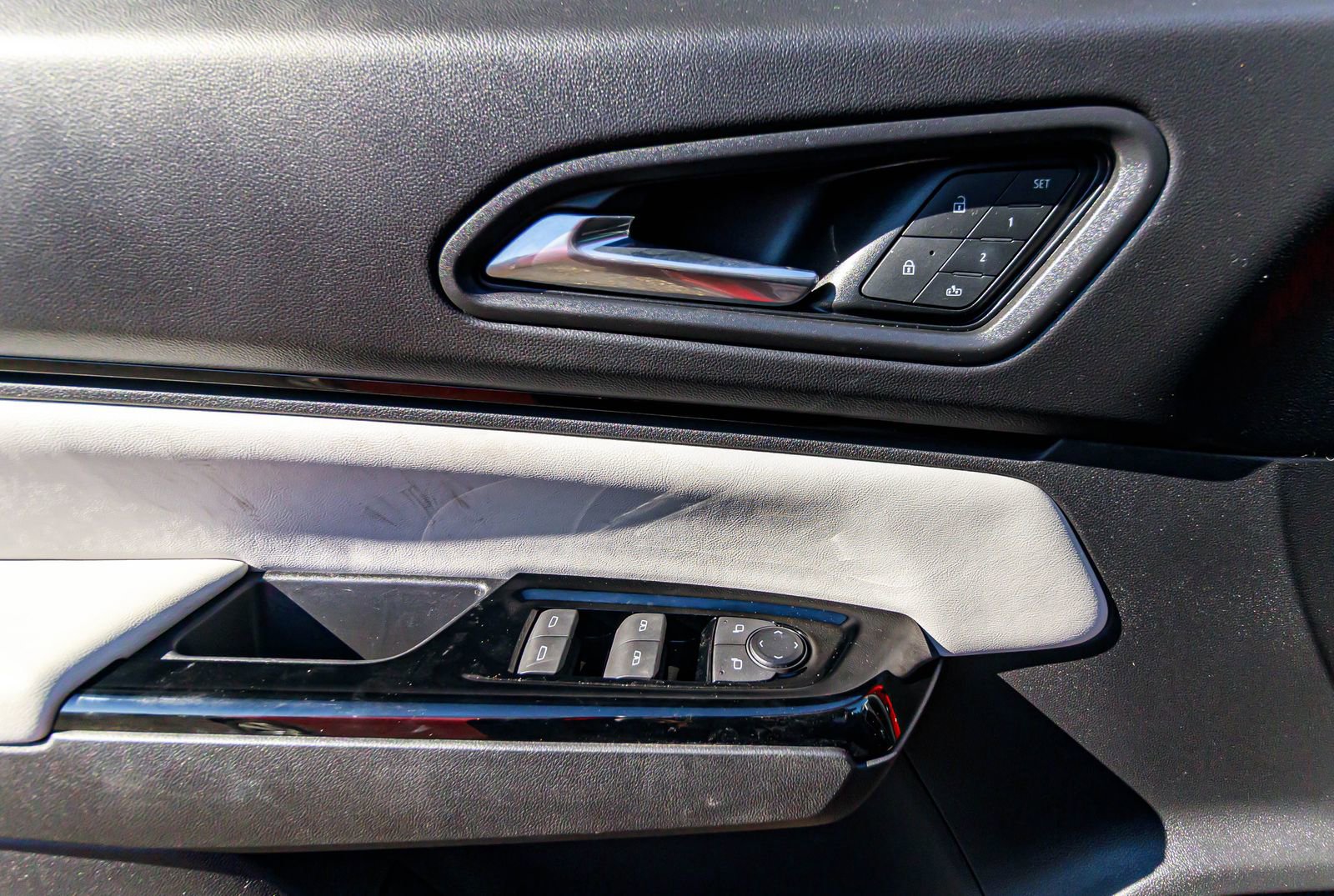 Used 2024 Honda Prologue Touring image 23