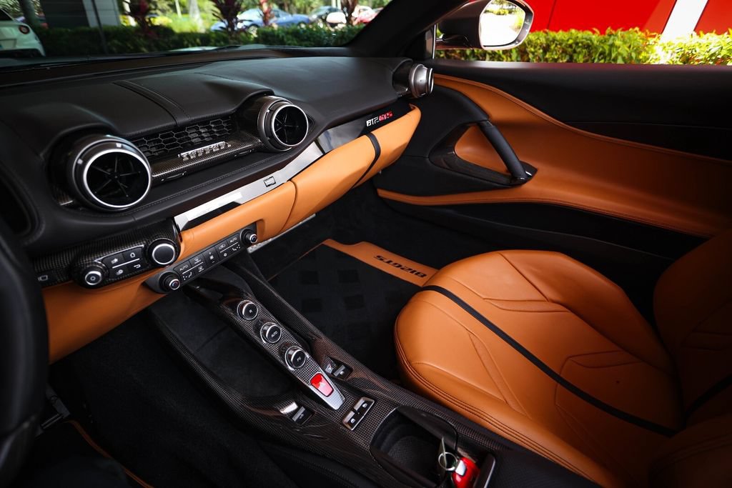 Certified 2022 Ferrari 812 GTS RWD image 40