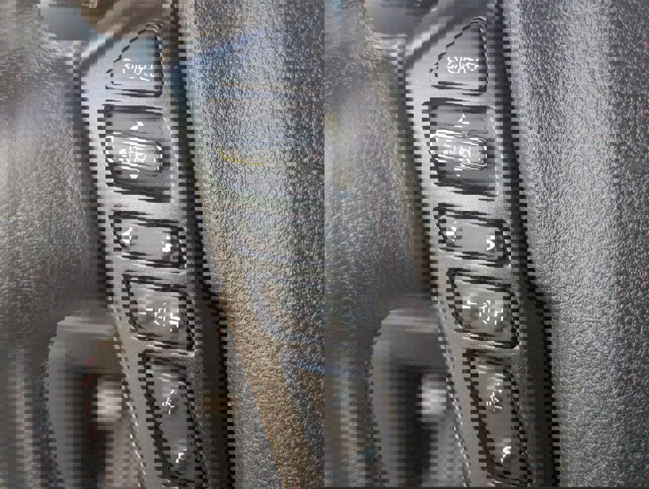 Used 2021 Nissan Titan PRO-4X w/ Pro-4x Convenience Package AWD/4WD image 29