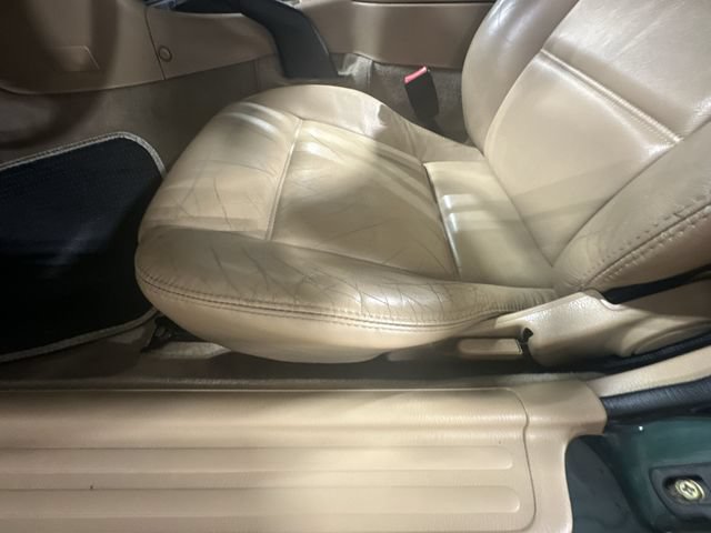 Used 1999 MAZDA MX-5 Miata RWD image 18