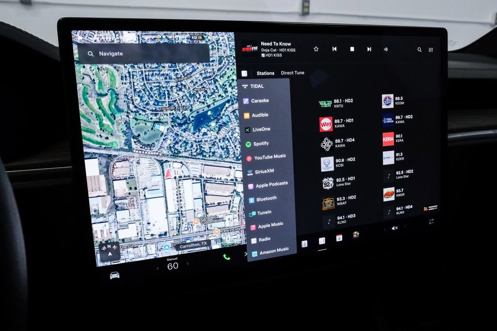 Used 2023 Tesla Model X image 34