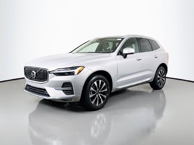 Used 2023 Volvo XC60 B5 Plus FWD image 4