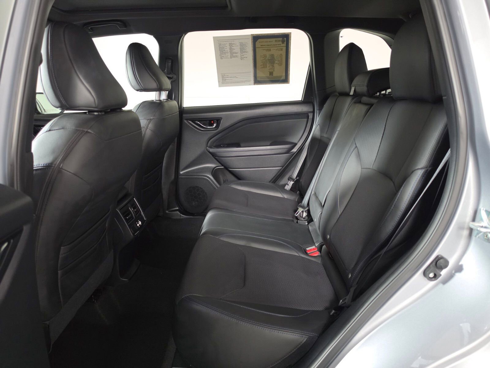 Used 2025 Subaru Forester Limited AWD/4WD image 15