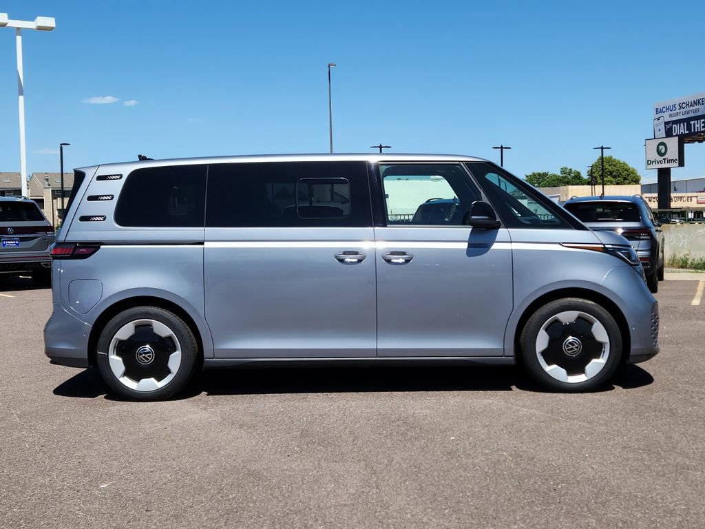 New 2025 Volkswagen ID. Buzz Pro S image 2
