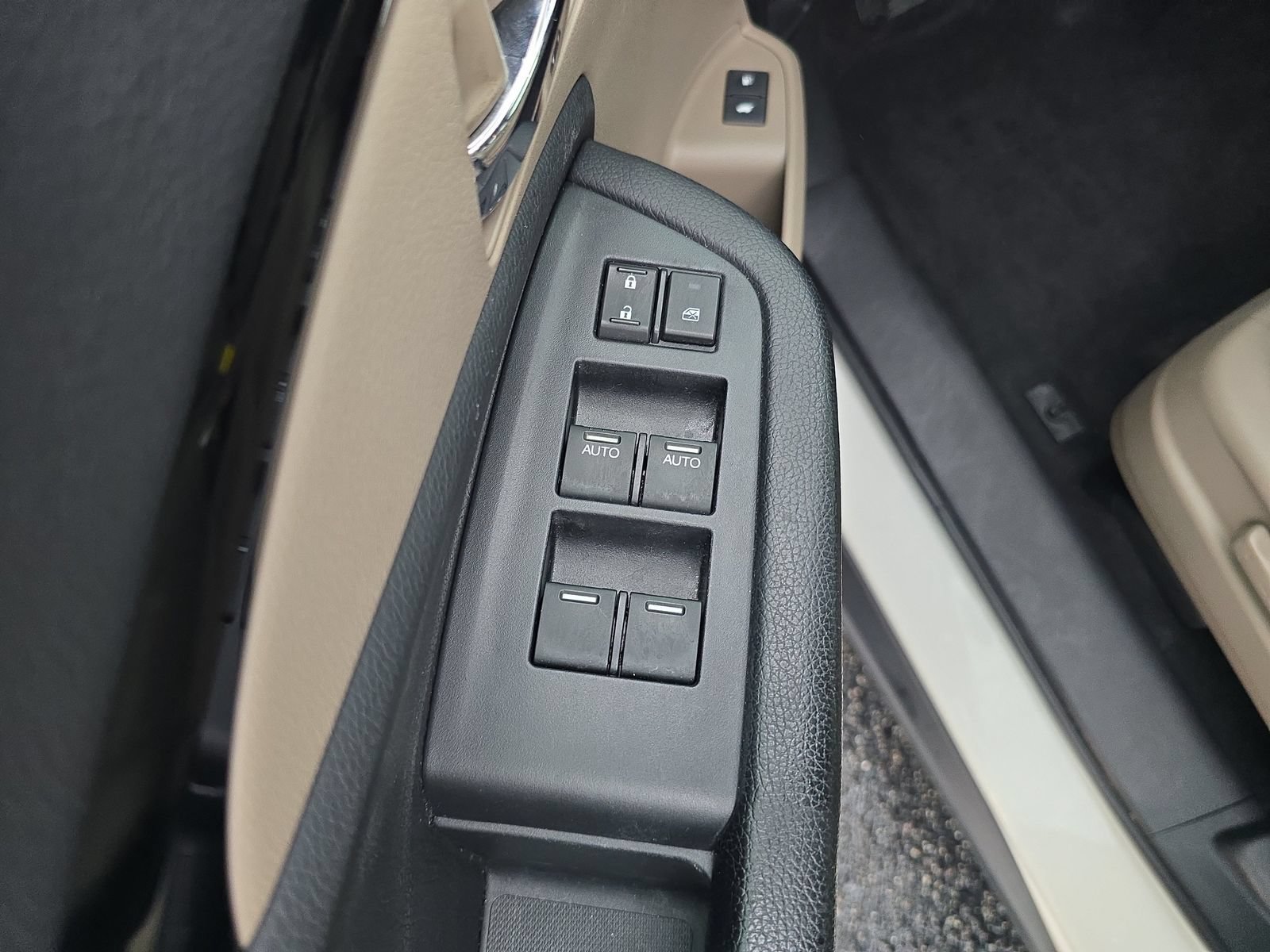 Used 2018 Honda Pilot Elite image 14