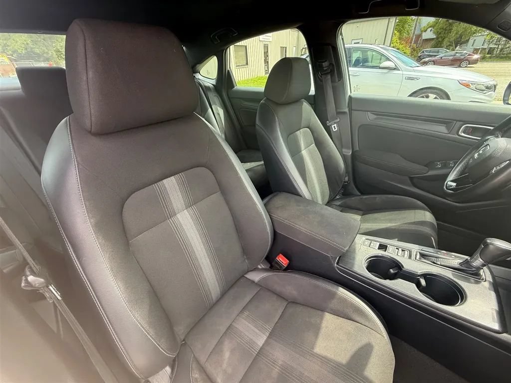 Used 2023 Honda Civic Sport image 21