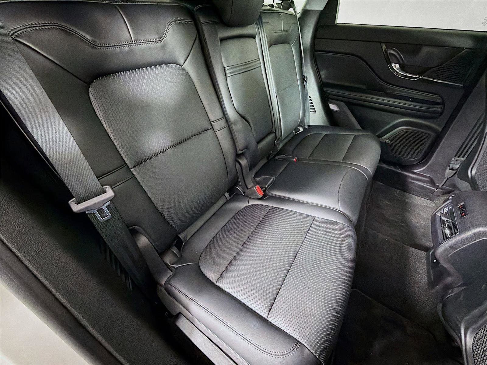 Used 2022 Lincoln Corsair AWD w/ Equipment Group 101A image 27