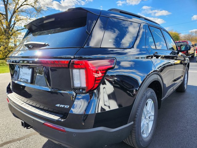 New 2026 Ford Explorer Active image 35
