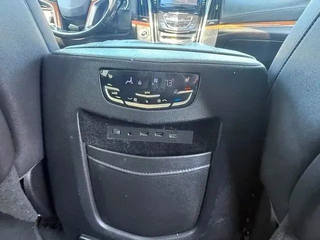 Used 2018 Cadillac Escalade ESV Premium Luxury RWD image 19