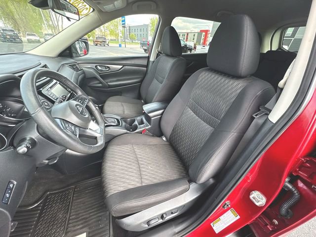 Used 2020 Nissan Rogue SV FWD image 18