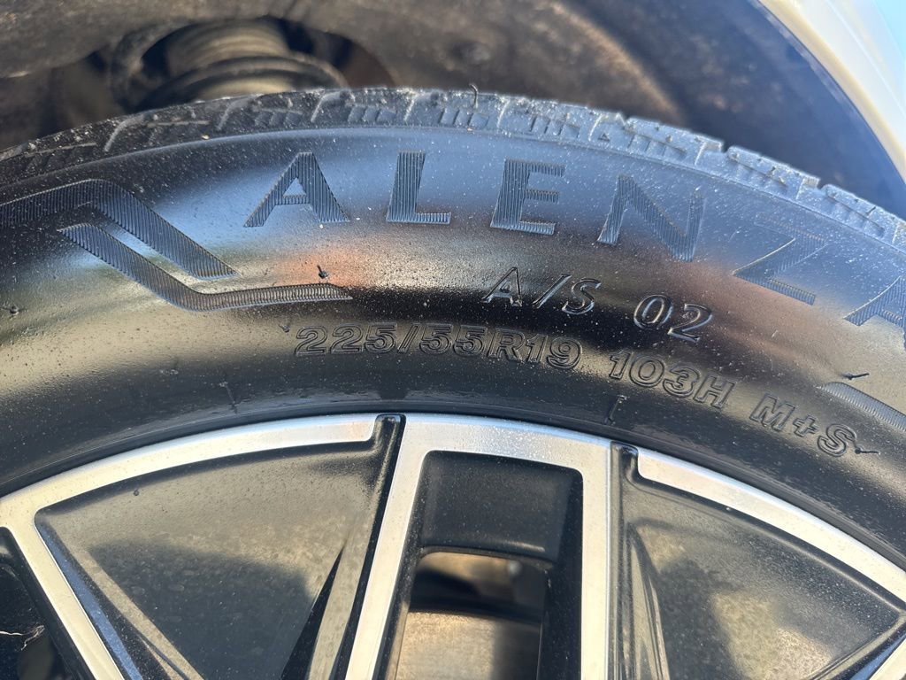 Used 2025 Ford Mustang Mach-E Premium AWD/4WD image 34