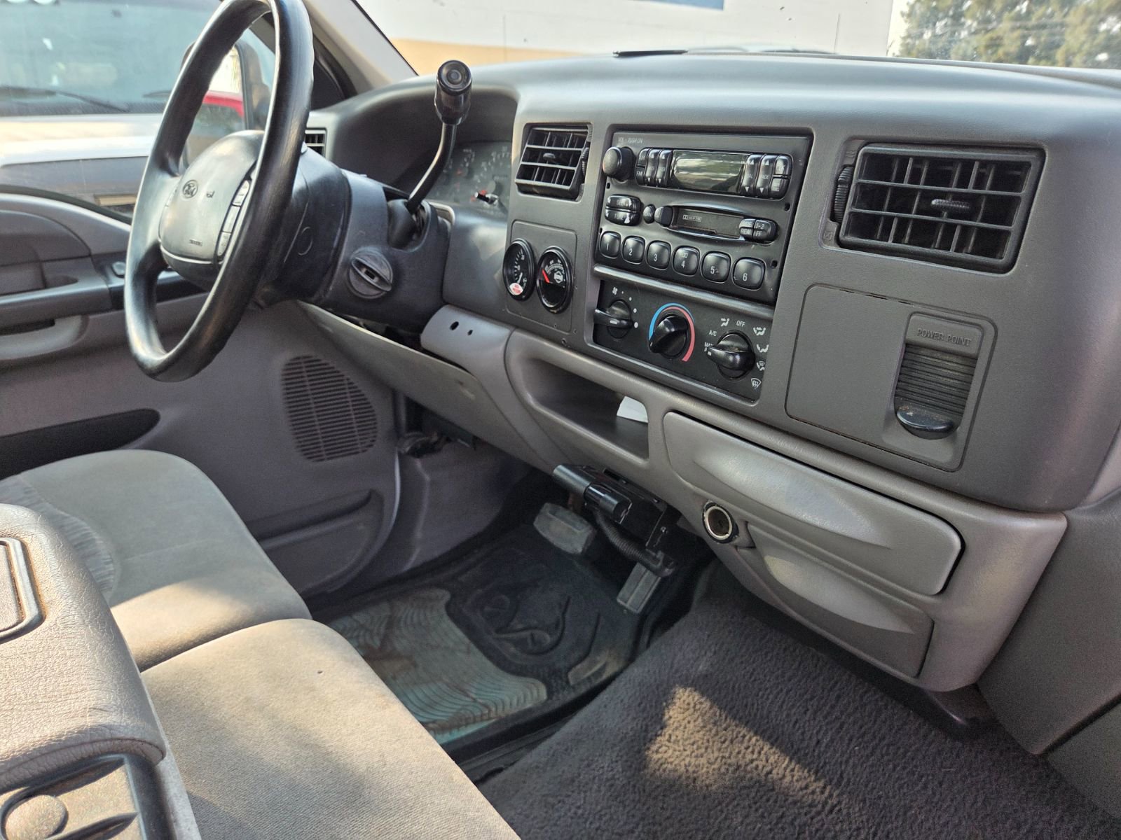 Used 2000 Ford F350 Lariat image 15