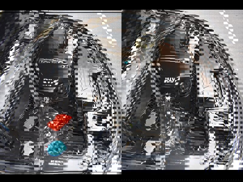 Used 2016 BMW 320i Sedan w/ Sport Package image 43