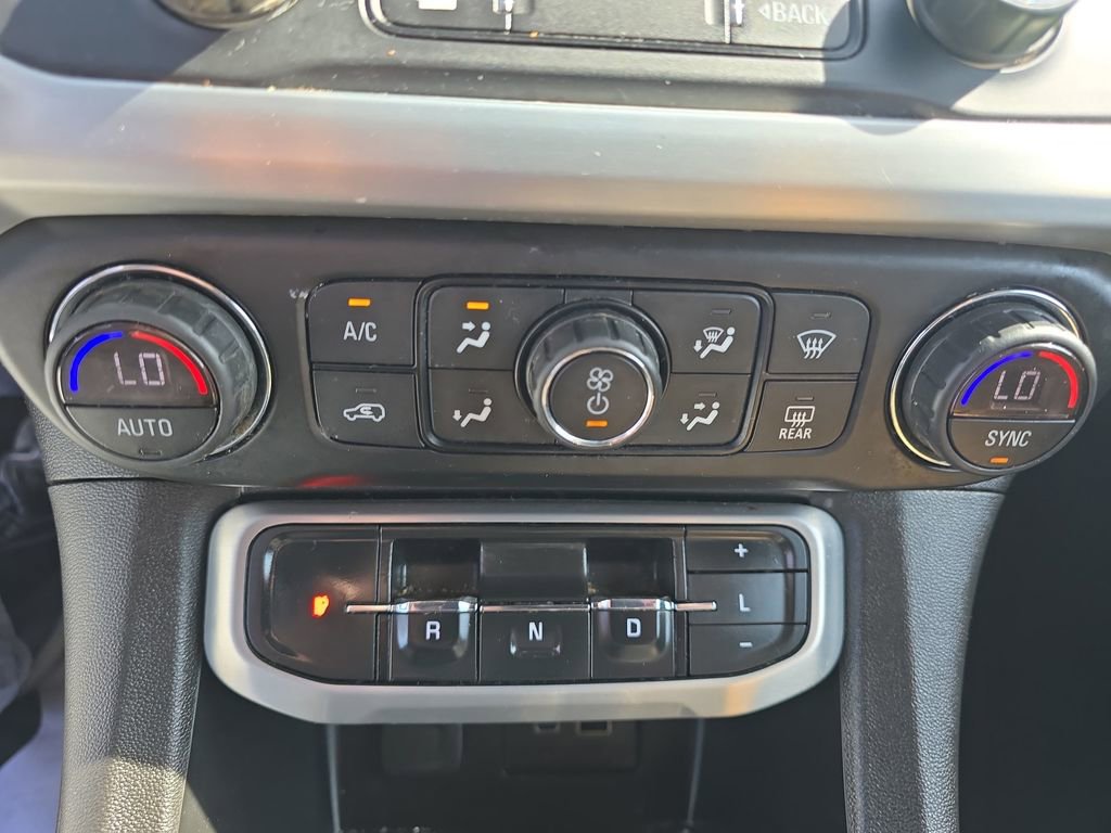 Used 2020 GMC Acadia SLE w/ Driver Convenience Package image 34