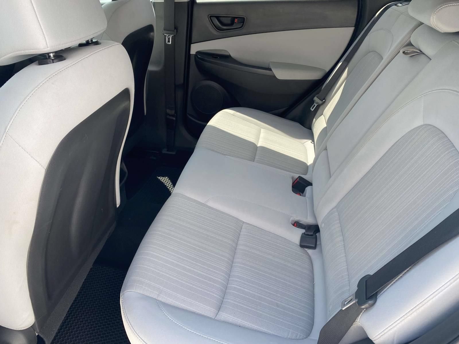 Used 2023 Hyundai Kona SEL FWD image 11