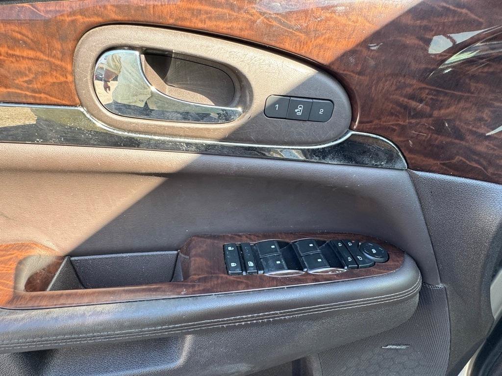 Used 2015 Buick Enclave Premium FWD image 26