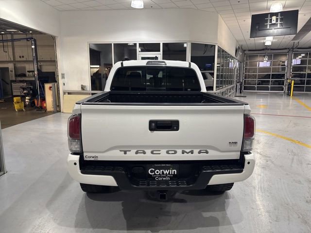 Used 2020 Toyota Tacoma TRD Sport w/ TRD Premium Sport Package image 7