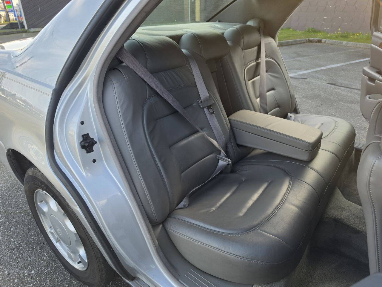 Used 2000 Cadillac De Ville FWD image 31