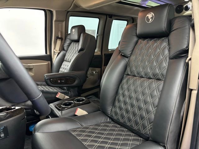 New 2026 GMC Savana 2500 w/ Driver Convenience Package RWD image 20