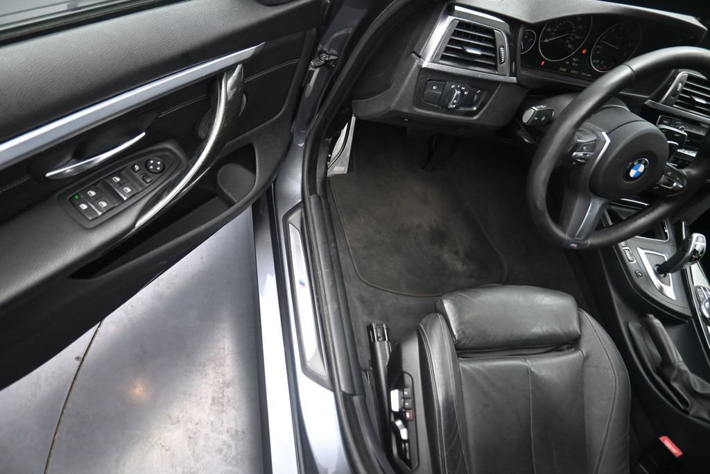 Used 2019 BMW 440i Gran Coupe w/ M Sport Package RWD image 13