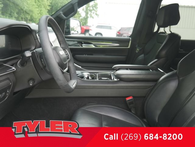 Certified 2023 Jeep Wagoneer 4WD image 36