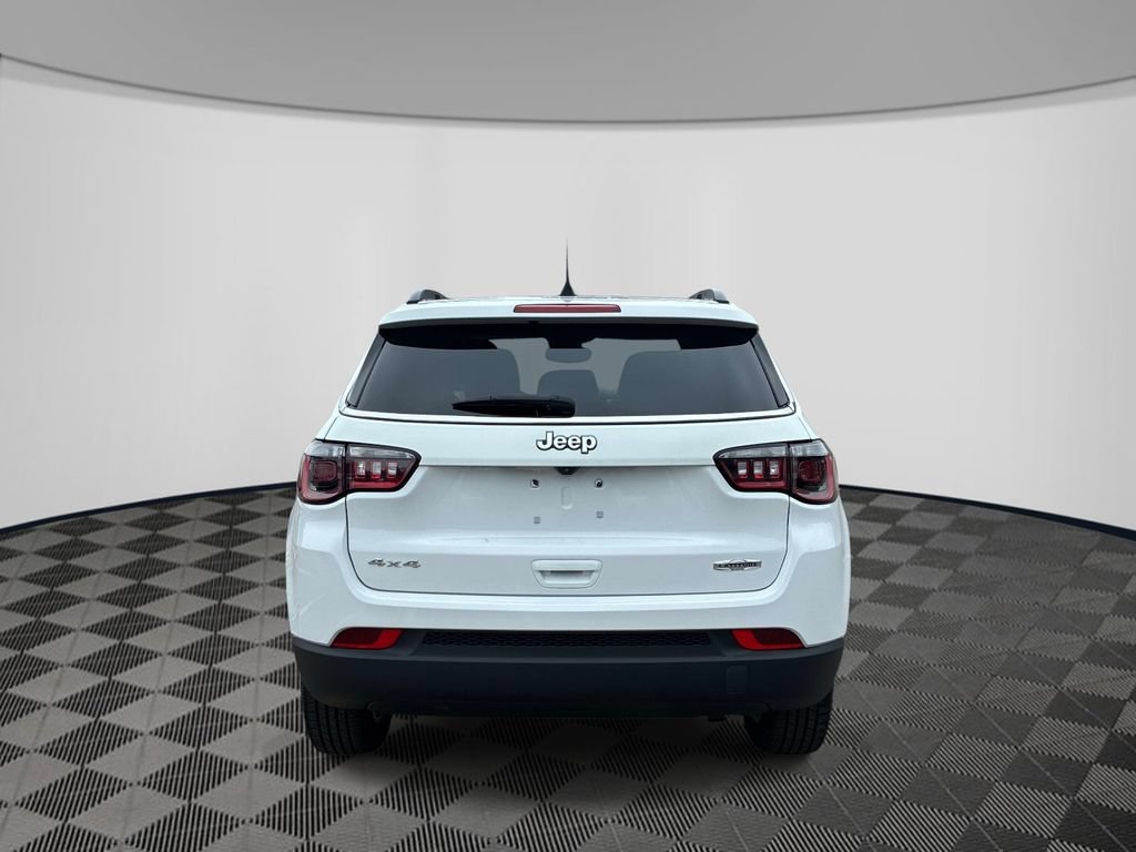 Certified 2022 Jeep Compass Latitude w/ Convenience Group AWD/4WD image 6