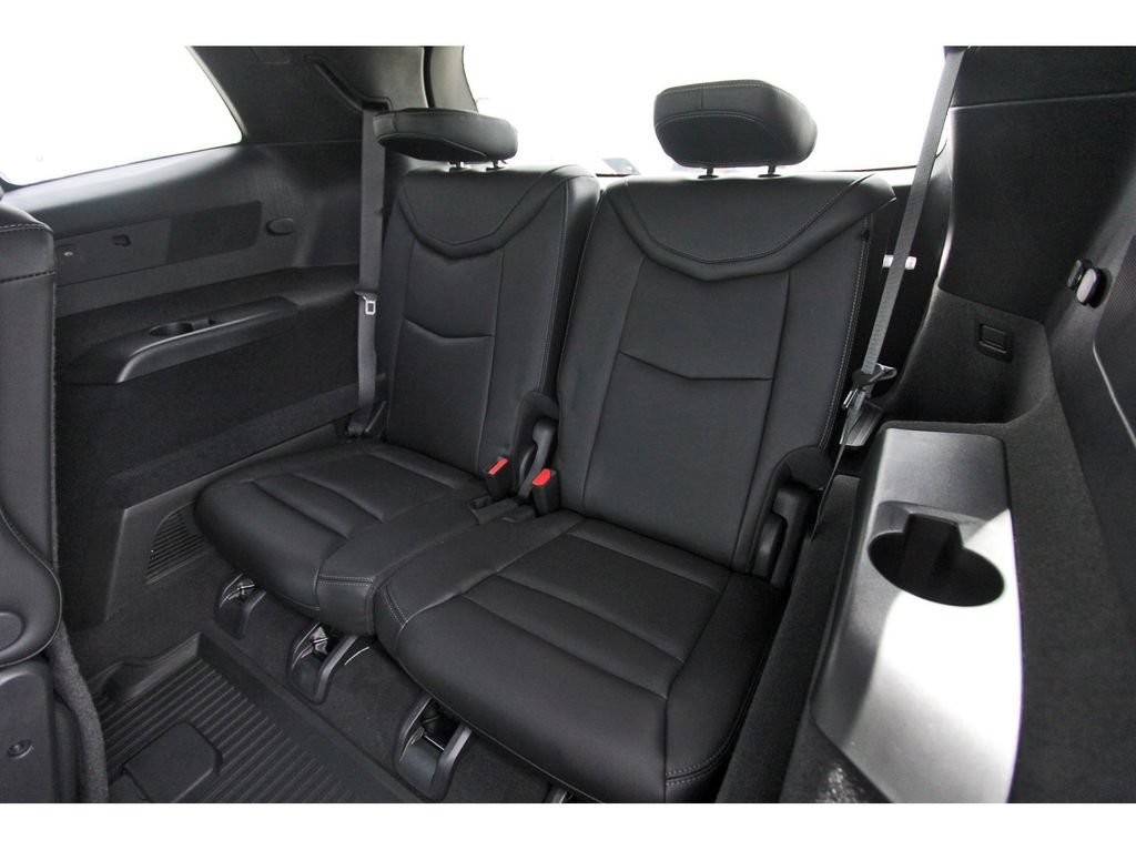 New 2024 Cadillac XT6 Premium Luxury w/ Technology Package FWD image 13