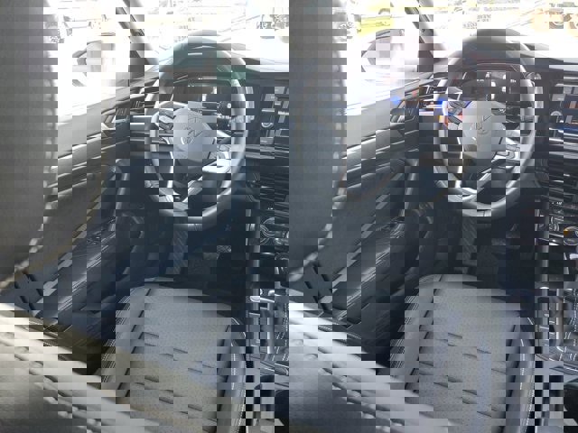 Used 2023 Volkswagen Jetta SE w/ Panoramic Sunroof Package image 14