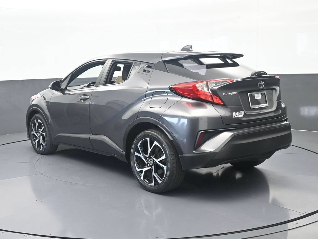 Used 2019 Toyota C-HR XLE FWD image 4