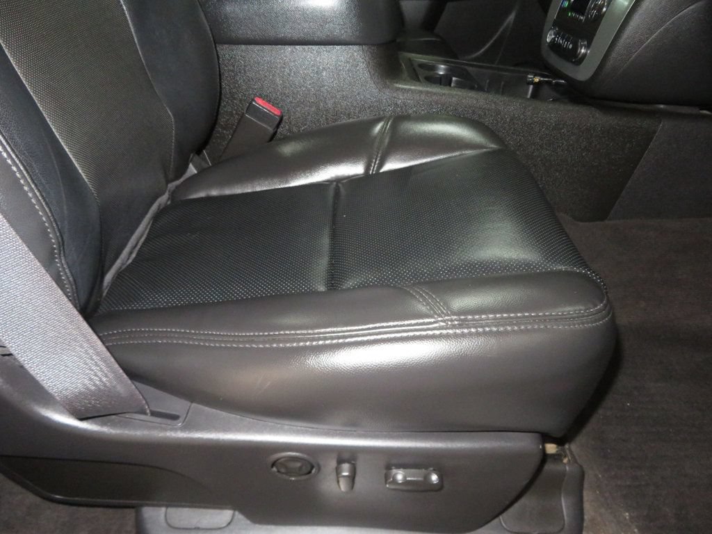 Used 2014 Chevrolet Silverado 2500 LTZ w/ LTZ Plus Package AWD/4WD image 37