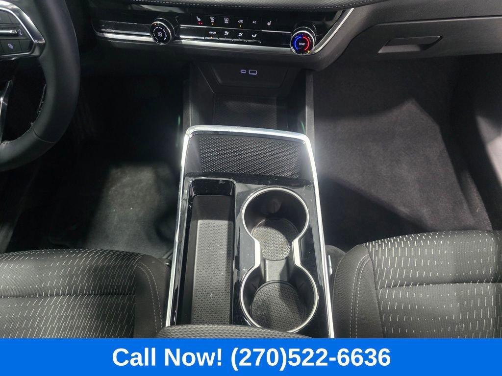 Used 2025 Chevrolet Equinox LT image 30