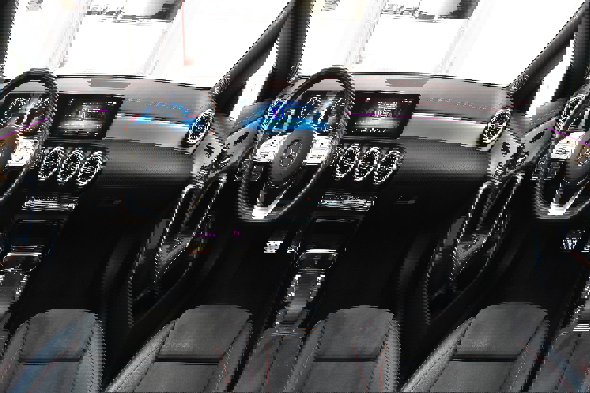 Used 2023 Mercedes-Benz CLA 35 AMG 4MATIC image 30