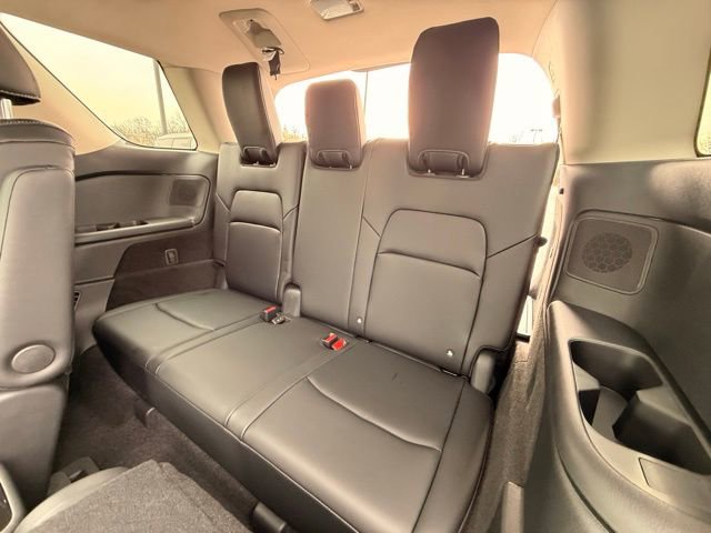 New 2026 Nissan Pathfinder Platinum image 16