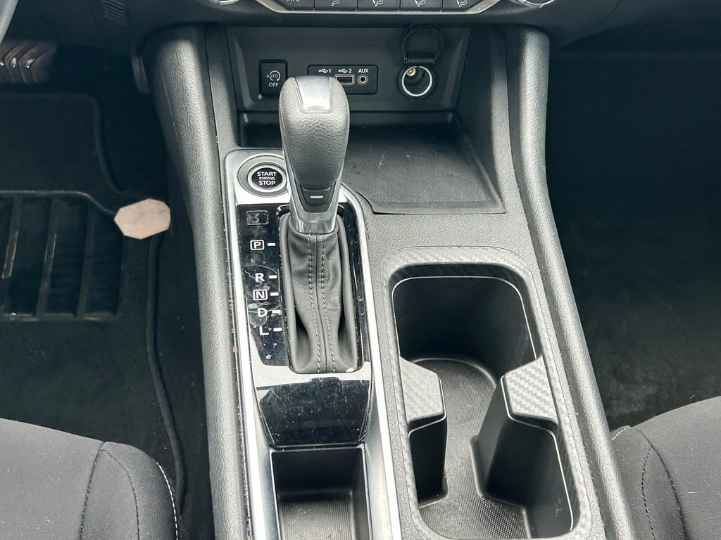 Used 2025 Nissan Sentra SV FWD image 19
