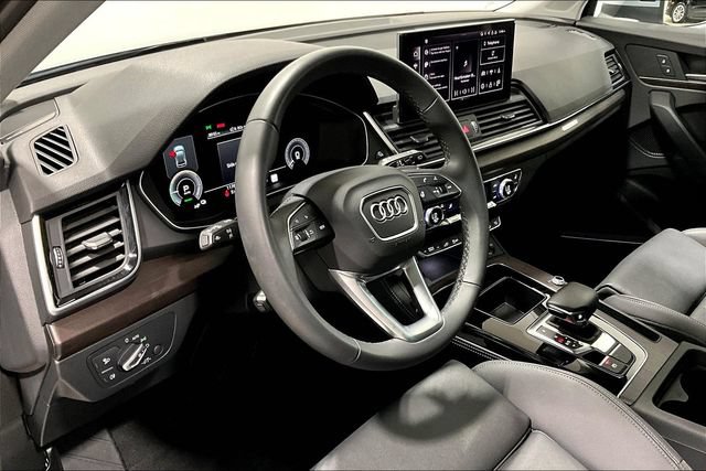 Used 2024 Audi Q5 e Premium Plus w/ Premium Plus Package AWD/4WD image 8
