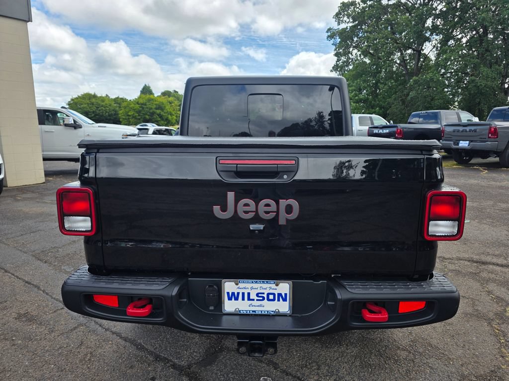 Used 2022 Jeep Gladiator Rubicon w/ Cold Weather Group AWD/4WD image 7